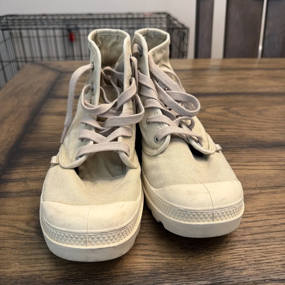 Men's Palladium US 9 Men's Shoes